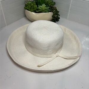 Scala Collezione Classic Cream Wide-Brim Hat Brim Beach Vacation Sun